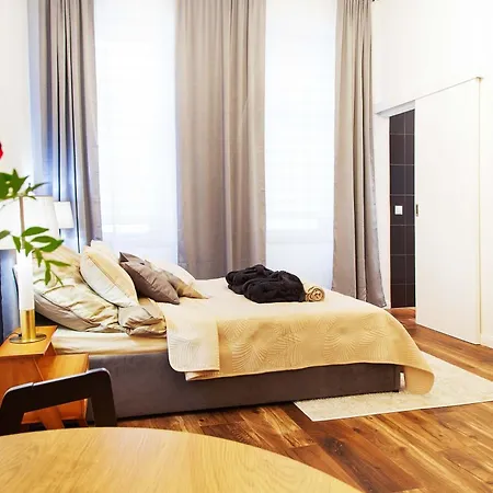 Cybulskiego 11 - - Rooms, 24h Self Check-in Lejlighed *