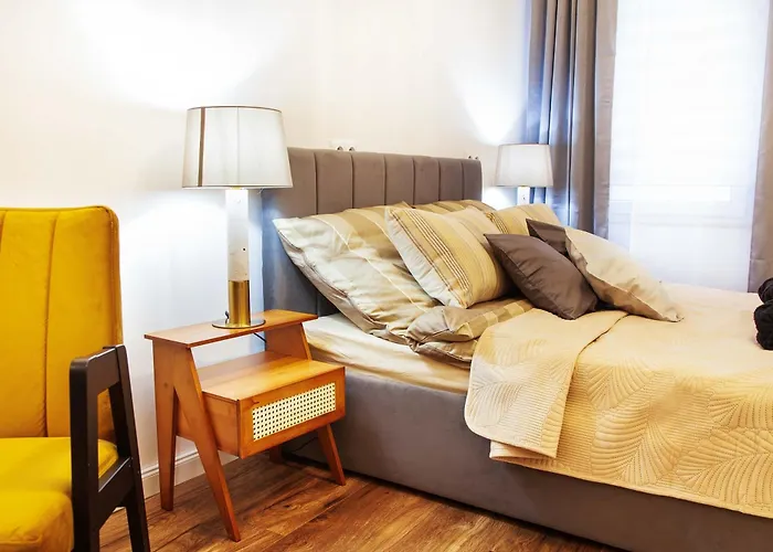 Cybulskiego 11 - - Rooms, 24h Self Check-in Apartament